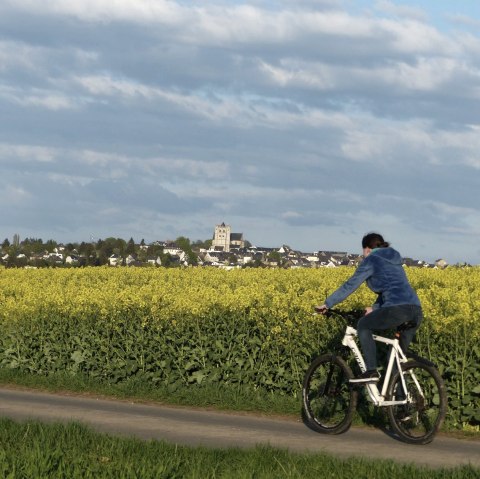 Radfahren auf dem Maifeld-Radwanderweg, © VG Maifeld/A. Schweitzer
