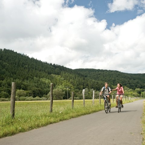 Mit dem Rad zur Burg Pyrmont, © Eifel Tourismus GmbH / D. Ketz