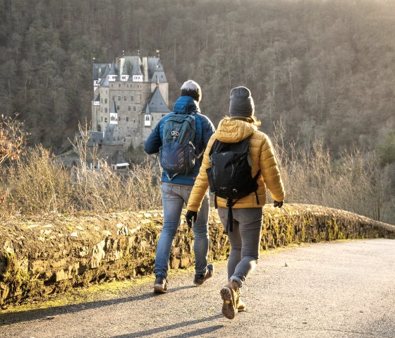 Wandern rund um die Burg Eltz, © Eifel Tourismus GmbH, Dominik Ketz