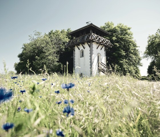 Römerturm lädt zur Rast ein, © Schieferland Kaisersesch